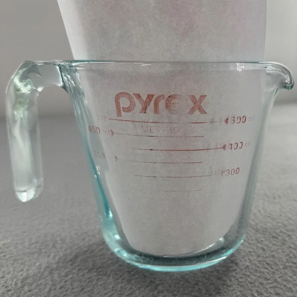 Pyrex Measuring Cup Vtg 2 Cup 16oz Clear Glass Red Markings 500ml Kitchenwear